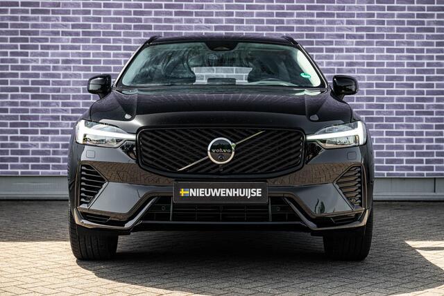 Volvo XC60 2.0 T6 Plug-in hybrid AWD Ultra Dark | Stoel-/Stuurverwarming | Getint Glas | Head-up Display | Adaptieve Cruise Control | Luchtvering | Trekhaak | BLIS |