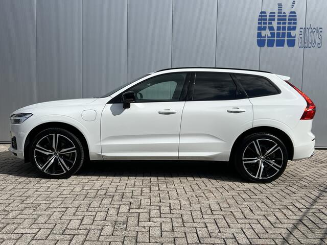 Volvo XC60 2.0 T8 392 pk Recharge AWD R-Design Navigatie Nappa Leer Stoelkoeling Trekhaak 360 Camera 21 Inch Standkachel Head-Up Pilot Assist Stoel + Stuurverwarming Panoramadak Plug in Hybride