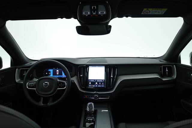 Volvo XC60 2.0 T6 Plug-in hybrid AWD Plus Black Edition | Rijklaar! | S/K-Dak | Bliss | Leder+Memory | Adapt. Cruise | Stoel-Stuurverw. | Verw. Ruit | Dig. Cockpit | Google | 360*+PDC | LED | 21'' | Elek. Klep V