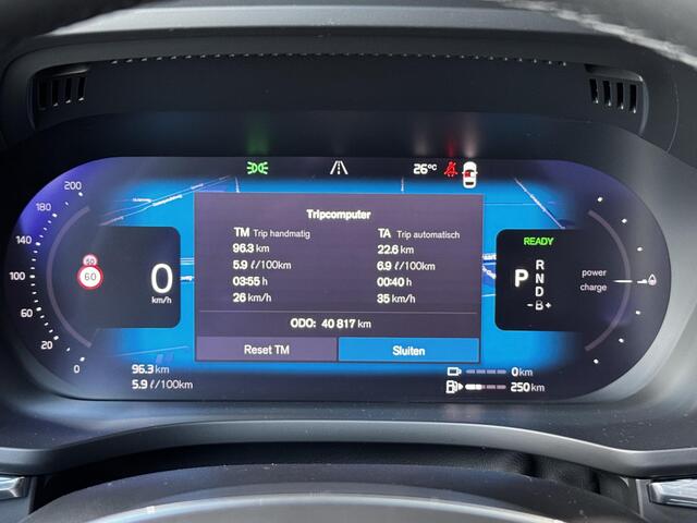 Volvo XC60 2.0 T6 Plug-in hybrid AWD Plus Dark 350 PK | Long range | R design | 21 Inch | Trekhaak | 360 Camera | Carplay