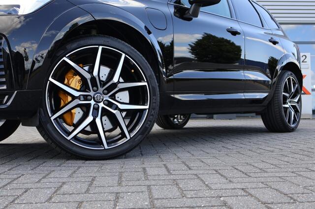 Volvo XC60 Recharge T8 AWD Polestar Engineerd 455pk/ Panodak/22 inch LM/Head-up/Trekhaak wegklb/Harman Kardon