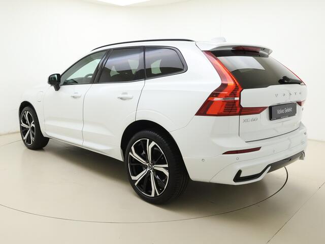 Volvo XC60 T6 Plug-in hybrid AWD Ultra / Head up display / 21" Velgen / Harman en Kardon audio / Panorama dak /