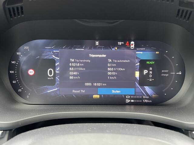 Volvo XC60 2.0 T8 455 pk AWD Ultra Bright Facelift model 2026 ! Trekhaak Bowers Wilkins Comfortstoelen Nappa leer + Massage + Ventilatie 360 Camera Panoramadak 20 Inch Velgen Pilot Assist ACC BLIS Apple Carplay Android Auto Full Led Ram Vol Opties en in Nieuwstaat !