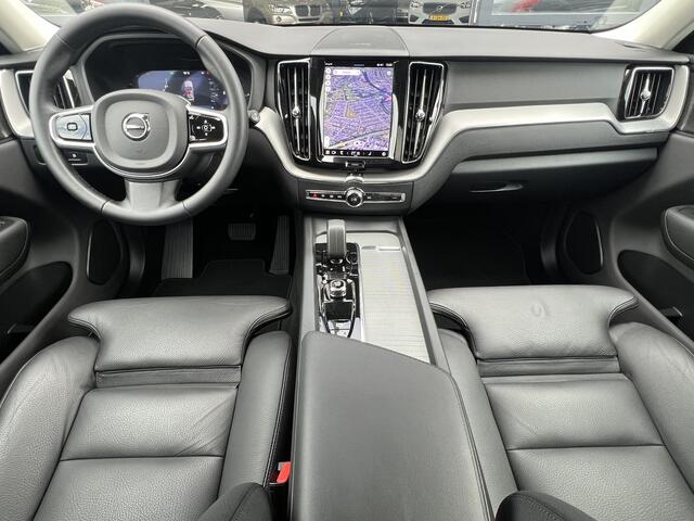 Volvo XC60 2.0 T6 350 Pk AWD Plus Dark Navigatie Panoramdak Full Led Harman Kardon 360 Camera Stoel + Stuurverwarming Bliss 19 Inch Elek Stoelen Vol Leder Plug-in hybrid Long Range BTW