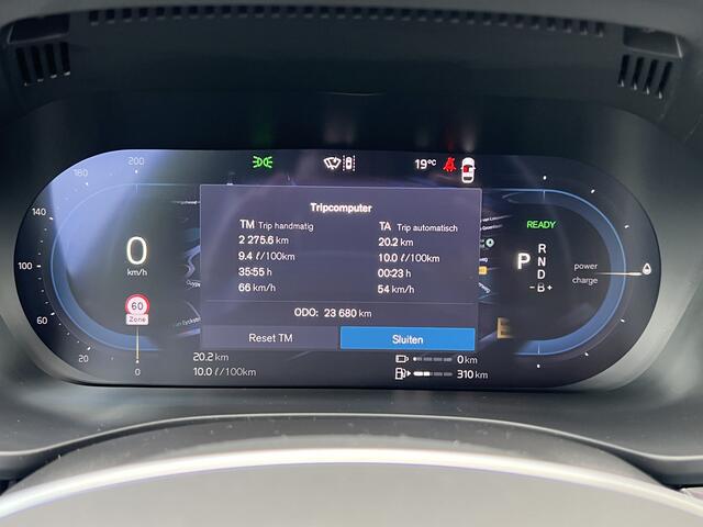 Volvo XC60 2.0 T6 350 Pk AWD Plus Dark Navigatie Panoramdak Full Led Harman Kardon 360 Camera Stoel + Stuurverwarming Bliss 19 Inch Elek Stoelen Vol Leder Plug-in hybrid Long Range BTW