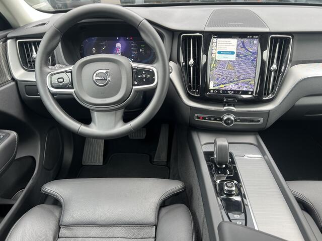 Volvo XC60 2.0 T8 455 Pk AWD Plus Dark 2.0 T8 455 Pk AWD Plus Dark Navigatie Trekhaak Panoramdak Elek Comfortstoelen Leder Full Led Harman Kardon Blis Pilot Assist Acc Getint Glas Plug-in hybrid