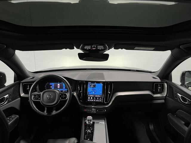 Volvo XC60 T6 AWD Plug-in hybrid Plus Black Edition Trekhaak | Adapt. cruise | Open dak | Harman/Kardon | Stoel-/Stuurverwarming | 360 camera | Google | Memory