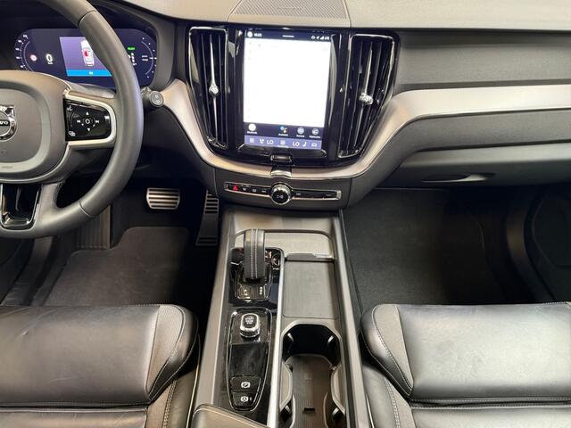Volvo XC60 2.0 T6 Plug-in hybrid AWD R-Design I Panoramadak I Trekhaak I Elek. Stoelen I Harman Kardon I Leder