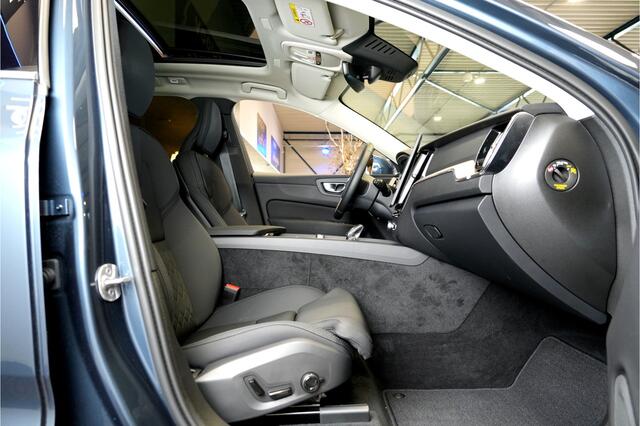 Volvo XC60 2.0 T6 AWD 293kW/399pk Aut8 Plug-in hybrid Plus Bright PANORAMADAK + HARMAN/KARDON + 360 CAMERA + HEAD-UP + BLIS + LANE ASSIST + STOEL-&STUURVERWARMING + ADAPT.CRUISE + PILOT ASSIST + MATRIX LED + KEYLESS ENTRY&GO + PARKSENSOREN V&A + 19" LM-VELGEN!!