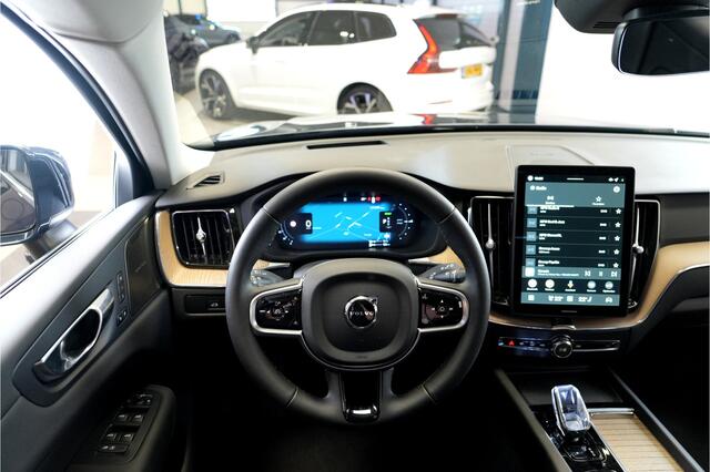 Volvo XC60 2.0 T6 AWD 293kW/399pk Aut8 Plug-in hybrid Plus Bright PANORAMADAK + HARMAN/KARDON + 360 CAMERA + HEAD-UP + BLIS + LANE ASSIST + STOEL-&STUURVERWARMING + ADAPT.CRUISE + PILOT ASSIST + MATRIX LED + KEYLESS ENTRY&GO + PARKSENSOREN V&A + 19" LM-VELGEN!!