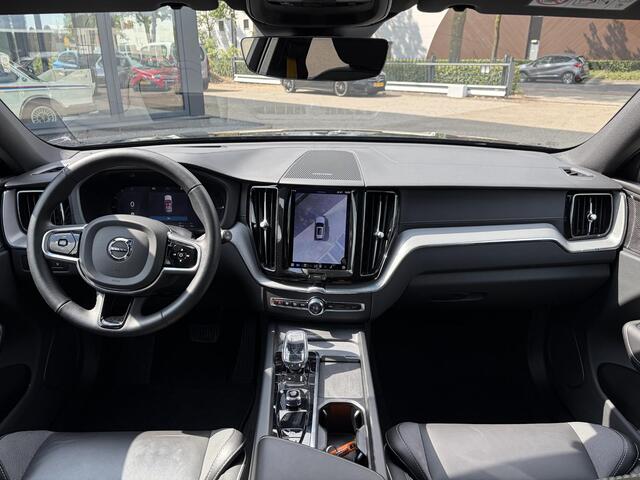 Volvo XC60 2.0 T8 Plug-in-hybrid AWD Polestar Engineered ELEKTRISCHE TREKHAAK| VOLVO DEALER ONDERHOUDEN RECENT ONDERHOUD GEHAD| ELEKTRISCHE STOELEN MET MEMORY| HARMAN KARDON| PANORAMADAK| HEAD UP DISPLAY| 360 CAMERA| ACHTERBANK VERWARMD