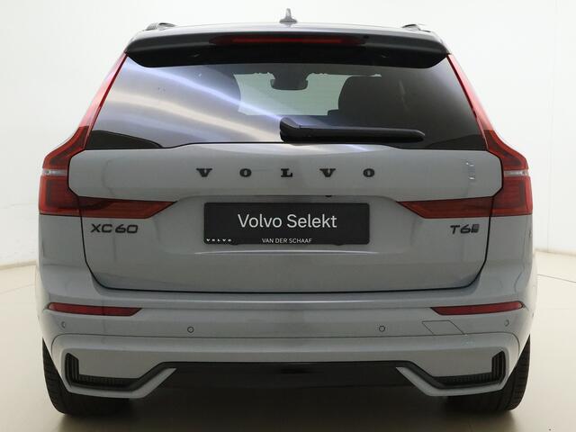 Volvo XC60 T6 350pk Ultra Black Edition / Luchtvering / Contourstoelen / Panorama dak / HUD / 360 graden camera /