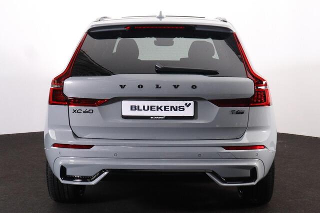 Volvo XC60 T6 Recharge AWD Plus Black Edition - Panorama/schuifdak - IntelliSafe Assist & Surround - 360º Camera - Harman/Kardon audio - Verwarmde voorstoelen, stuur & achterbank - Parkeersensoren voor & achter - Elektr. bedienb. voorstoelen met geheugen - Head up d