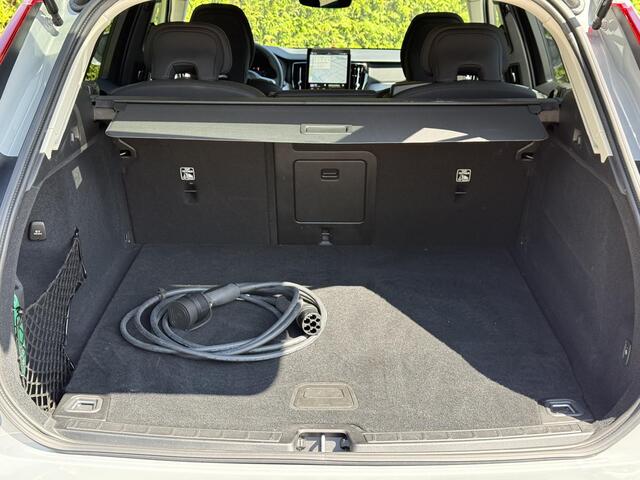 Volvo XC60 T6 Plug-in hybrid AWD Essential Trekhaak
