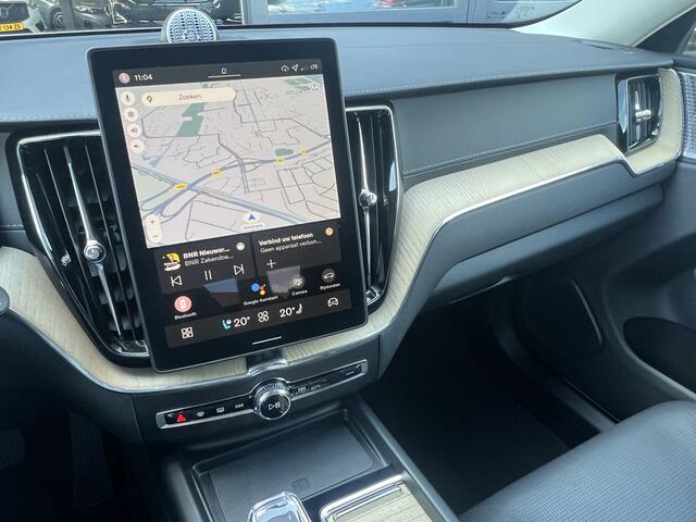 Volvo XC60 2.0 T8 455 Pk AWD Ultra Bright Facelift model 2026 ! Trekhaak Luchtvering Bowers Wilkins Comfortstoelen Nappa leer + Massage + Ventilatie 360 Camera Panoramadak 21 Inch Velgen Pilot Assist ACC BLIS Apple Carplay Android Au Vol Opties en in Nieuwstaat ! Lo