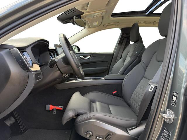 Volvo XC60 2.0 T6 Plug-in hybrid AWD Plus Dark