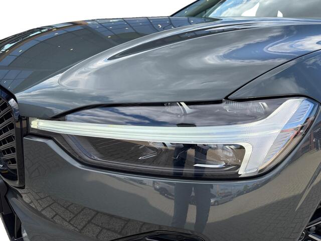 Volvo XC60 2.0 T6 Plug-in hybrid AWD Plus Dark