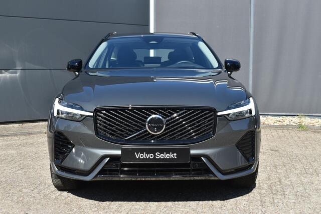 Volvo XC60 T6 Plug-in hybrid AWD Plus Dark | Panoramadak | Trekhaak | Head up display | 360 graden camera | Premium audio by Harman Kardon | Verwarmbare voorstoelen stuurwiel en achterbank
