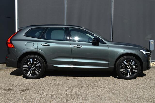 Volvo XC60 T6 Plug-in hybrid AWD Plus Dark | Panoramadak | Trekhaak | Head up display | 360 graden camera | Premium audio by Harman Kardon | Verwarmbare voorstoelen stuurwiel en achterbank
