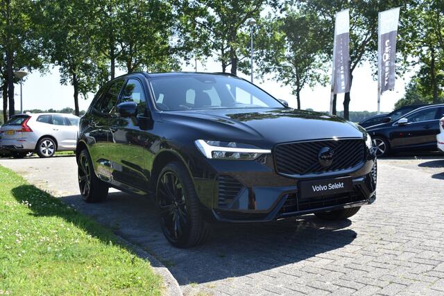 Volvo XC60 T6 350PK Automaat Plug-in hybrid AWD Ultra Black Edition HUD | Luchtvering | Trekhaak | 360 Camera | H&K | 21"LMV | Stoelverwarming | Panodak