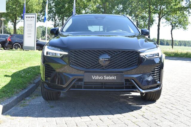 Volvo XC60 T6 350PK Automaat Plug-in hybrid AWD Ultra Black Edition HUD | Luchtvering | Trekhaak | 360 Camera | H&K | 21"LMV | Stoelverwarming | Panodak