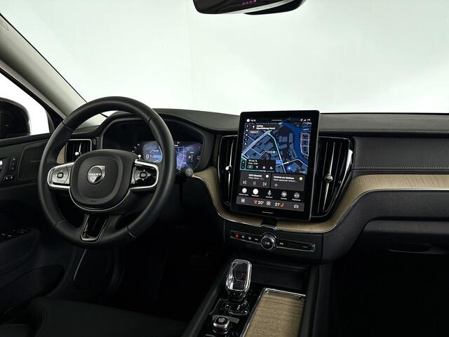 Volvo XC60 T6 Plug-in hybrid AWD Ultra Dark | Panoramadak | 360° camera | Luchtvering | Head-up display | Harman Kardon | Stoel- en stuurverwarming | Trekhaak