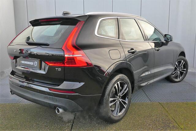 Volvo XC60 2.0 T5 Momentum | Trekhaak | Lederen Bekleding | Parkeersensoren | Keyless Entry | Elektrische Achterklep | Stoelverwarming | DAB | Navigatie | Apple Carplay | Android Auto | Lichtmetalen Velgen 19 inch