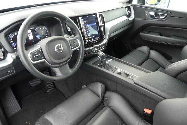 Volvo XC60 2.0 T5 Momentum | Trekhaak | Lederen Bekleding | Parkeersensoren | Keyless Entry | Elektrische Achterklep | Stoelverwarming | DAB | Navigatie | Apple Carplay | Android Auto | Lichtmetalen Velgen 19 inch