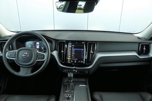 Volvo XC60 2.0 T5 Momentum | Trekhaak | Lederen Bekleding | Parkeersensoren | Keyless Entry | Elektrische Achterklep | Stoelverwarming | DAB | Navigatie | Apple Carplay | Android Auto | Lichtmetalen Velgen 19 inch