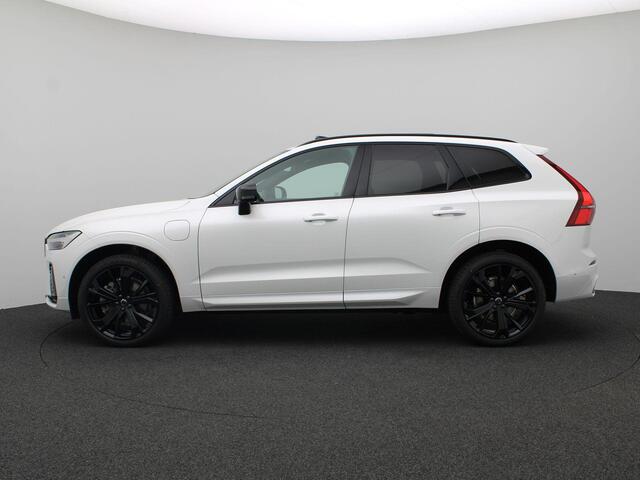 Volvo XC60 2.0 T8 Plug-in hybrid AWD Plus Dark 455PK Aut. Panoramadak, 21" LM Velgen, 360gr. Camera, Head-Up Display, Elektr. Achterklep, Keyless, Memorystoel