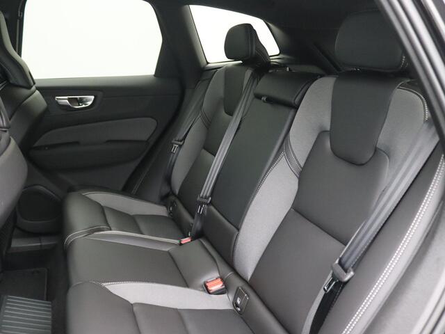 Volvo XC60 2.0 T8 Plug-in hybrid AWD Plus Dark 455PK Aut. Panoramadak, 21" LM Velgen, 360gr. Camera, Head-Up Display, Elektr. Achterklep, Keyless, Memorystoel