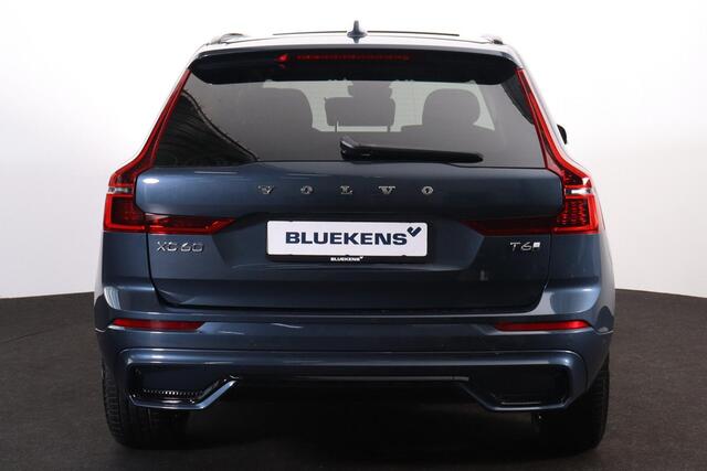Volvo XC60 T6 Recharge AWD Plus Dark - Panorama/schuifdak - IntelliSafe Assist & Surround - 360º Camera - Harman Kardon audio - Verwarmde voorstoelen, stuur & achterbank - Parkeersensoren voor & achter - Elektr. bedienb. voorstoelen met geheugen - Head up display -