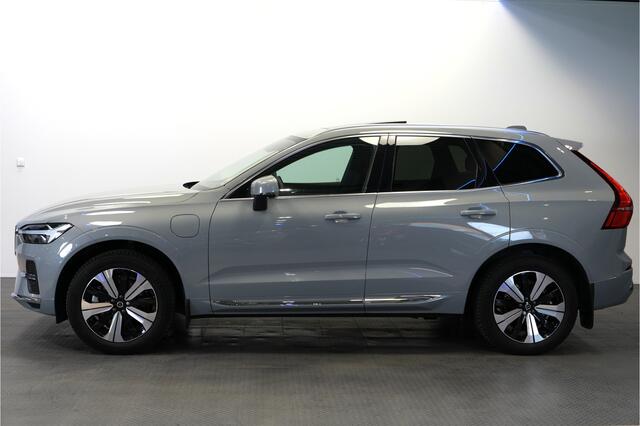 Volvo XC60 2.0 T6 Plug-in hybrid AWD 293kW/399pk Aut8 Long Range Edition Bright NIEUWSTAAT! PANORAMADAK + LEDER + ADAPT.CRUISE + PILOT ASSIST + GOOGLE NAVIGATIE&SERVICES + EL.WEGKLABARE TREKHAAK + SPATLAPPEN + CAMERA + PARKSENSOREN + 19" LM-VELGEN!!