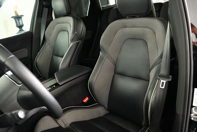 Volvo XC60 2.0 T6 Plug-in hybrid AWD Ultimate Black Edition / Opendak / Harmankardon / Memory / Trekhaak