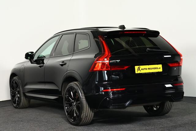 Volvo XC60 2.0 T6 Plug-in hybrid AWD Ultimate Black Edition / Opendak / Harmankardon / Memory / Trekhaak