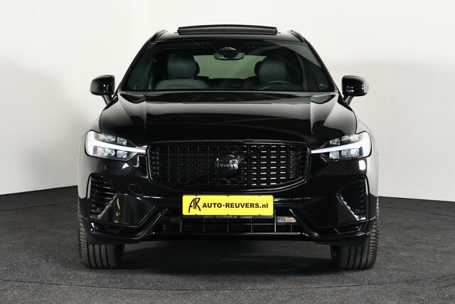 Volvo XC60 2.0 T6 Plug-in hybrid AWD Ultimate Black Edition / Opendak / Harmankardon / Memory / Trekhaak