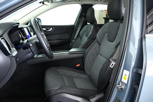 Volvo XC60 2.0 T6 Plug-in hybrid AWD Panorama / Opendak / Cruise / Navigatie / Carplay