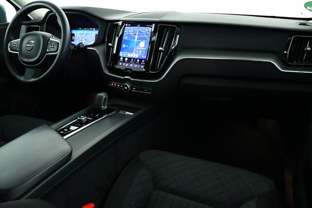 Volvo XC60 2.0 T6 Plug-in hybrid AWD Panorama / Opendak / Cruise / Navigatie / Carplay