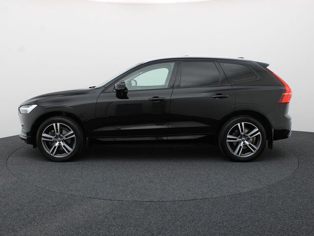Volvo XC60 2.0 B5 Momentum Exclusive | Pano | Trekhaak | Head Up | 360 Camera | Blis | 20'' | Prijs Rijklaar!!