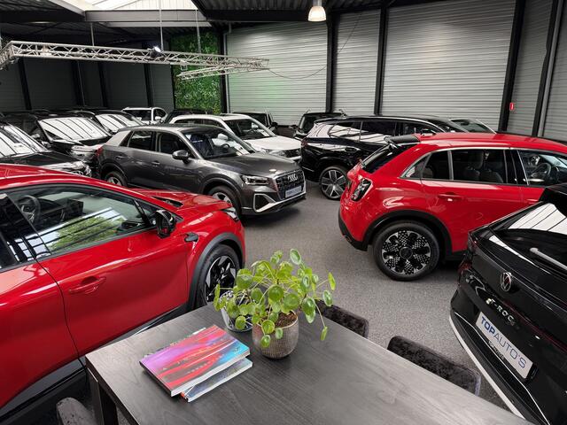 Volvo XC60 2.0 T8 455PK AWD PLUS DARK NIEUWE AUTO HARMAN KARDON 360.CAM STOEL/STUUR VERW LEER
