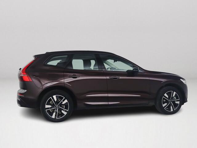 Volvo XC60 T6 Plug-in hybrid AWD Plus Dark | Panoramadak | 360° camera | Head-up display | Harman Kardon | Stoel- en stuurverwarming | Trekhaak