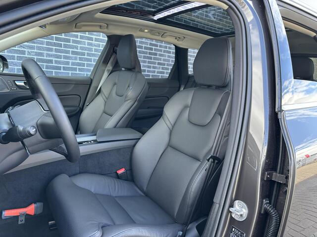 Volvo XC60 2.0 T8 Plug-in hybrid AWD Plus Bright | Trekhaak | 360º Camera | Harman/Kardon | Stuurverwarming | Stoelverwarming voor & achter | Memory Seats | BLIS |