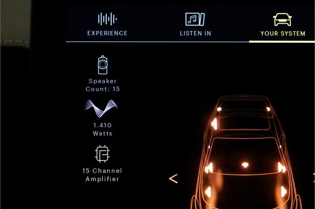 Volvo XC60 2.0 T8 AWD 299kW/407pk Aut8 MJ2027, NIEUW ¤82.945! Plug-in Ultra Black Exec. LUCHTVERING + BOWERS&WILKINS + PANORAMADAK + EL.TREKHAAK + HEAD-UP + PILOT ASSIST + STOELVERWARMING/-VENTILATIE&-MASSAGE + STUURVERARMING + 360 CAMERA + 21" LM-VELGEN!!