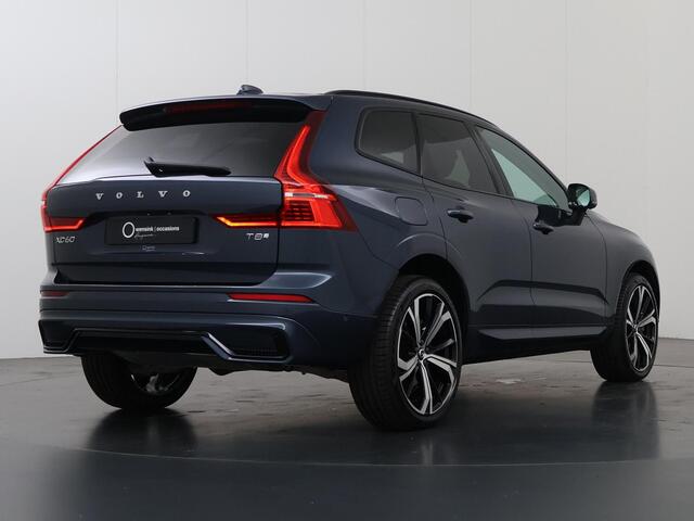 Volvo XC60 2.0 T8 Plug-in hybrid AWD Plus Dark | Panoramadak | Ele.verstelbare stoelen + Geheugen | Harman/Kardon | Comfortstoelen | Stoelverwarming voor + achter | Apple CarPlay/Android Auto | 360 Camera |