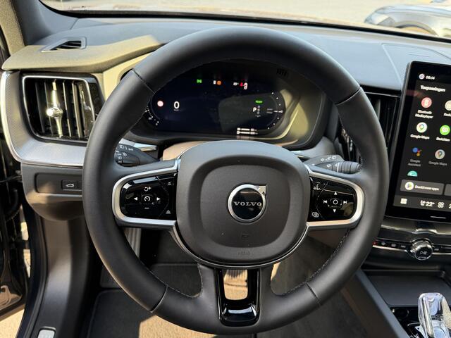 Volvo XC60 2.0 T6 Plug-in hybrid AWD Plus Black Edition Pano-H/K-Head up-21"-360 gr