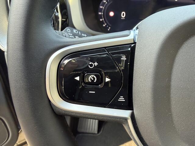 Volvo XC60 2.0 T6 Plug-in hybrid AWD Plus Black Edition Pano-H/K-Head up-21"-360 gr