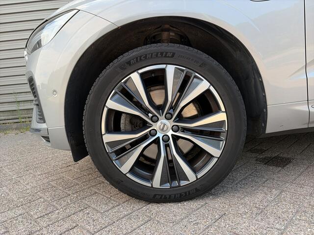 Volvo XC60 2.0 T6 Plug-in hybrid AWD Inscription Exclusive / Luchtvering / Panoramadak / 360 camera / Harman/Kardon /