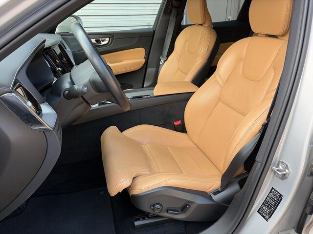 Volvo XC60 2.0 T6 Plug-in hybrid AWD Inscription Exclusive / Luchtvering / Panoramadak / 360 camera / Harman/Kardon /