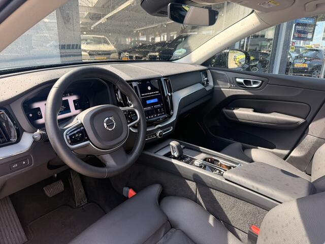 Volvo XC60 2.0 T6 AWD + Dark | Pano | trekhaak | 360