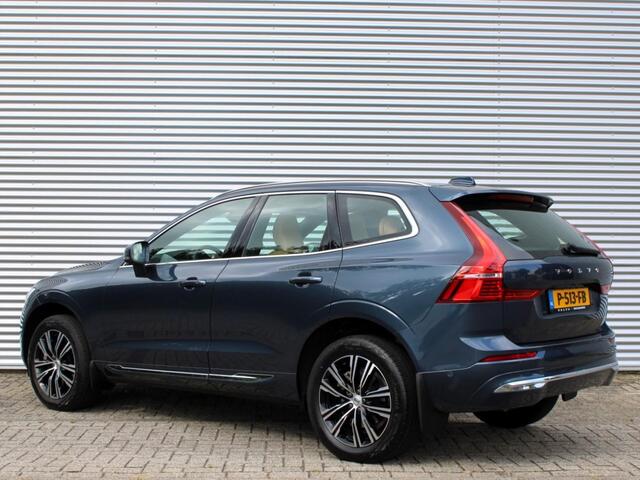 Volvo XC60 2.0 B5 Inscription Automaat / Panoramadak / Massage voorstoelen / Trekhaak / Luchtvering / Gelaagde ramen / Head-up Display / Alarm klasse 3